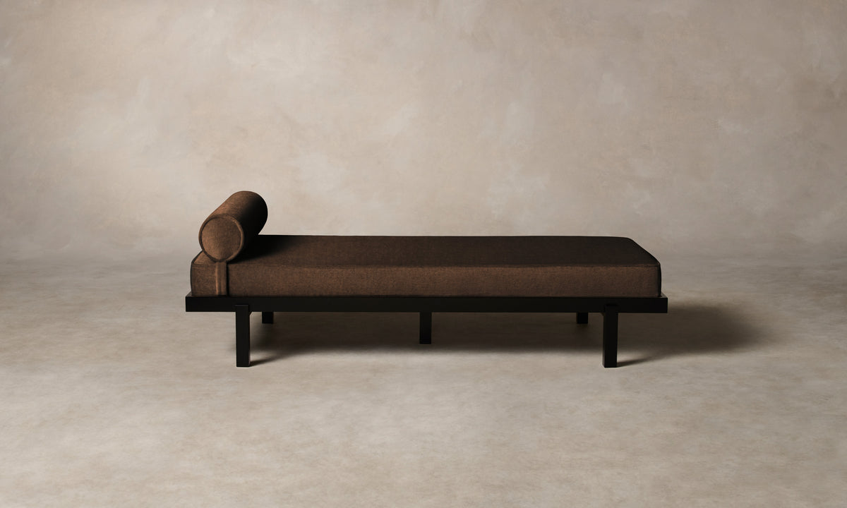 The Bruna Daybed - Performance Velvet Bark