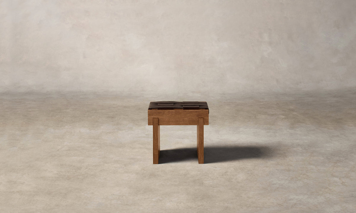 The Fio Stool - Saddle Leather Umber