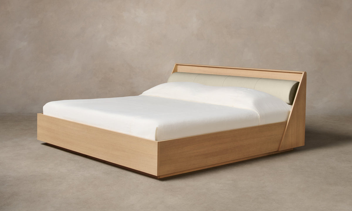The Verne Bed - Pebbled Leather Swan
