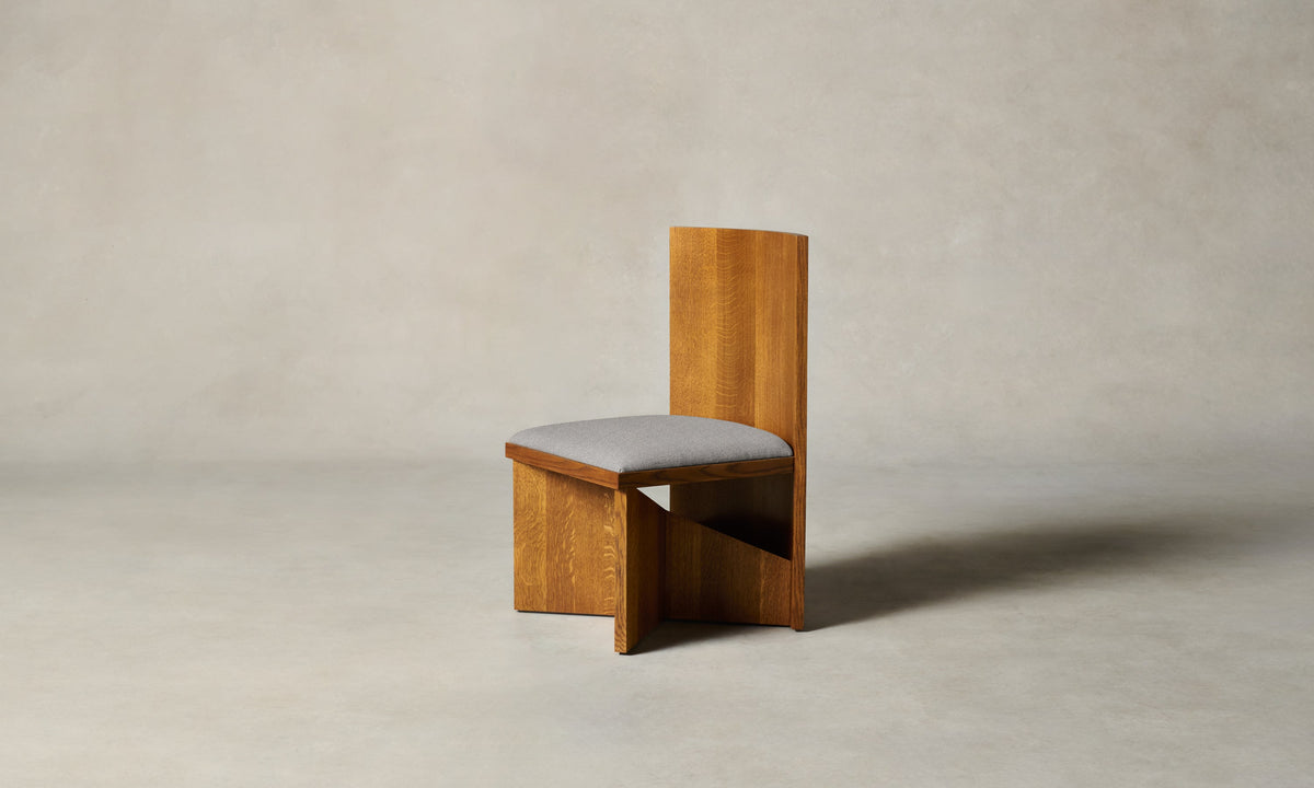 The Venice Chair - Performance Textural Weave Breeze